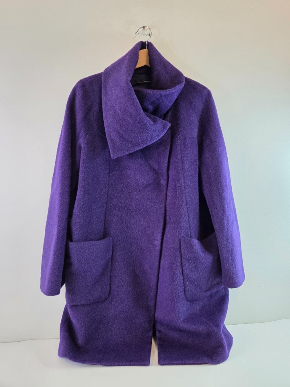 Elie Tahari Womens Purple Winter Coat Size Medium Alpaca Wool Snap Close